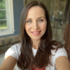 Meet your Posher, Cassandra